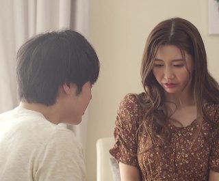 Người mẹ nứng không kiểm soát